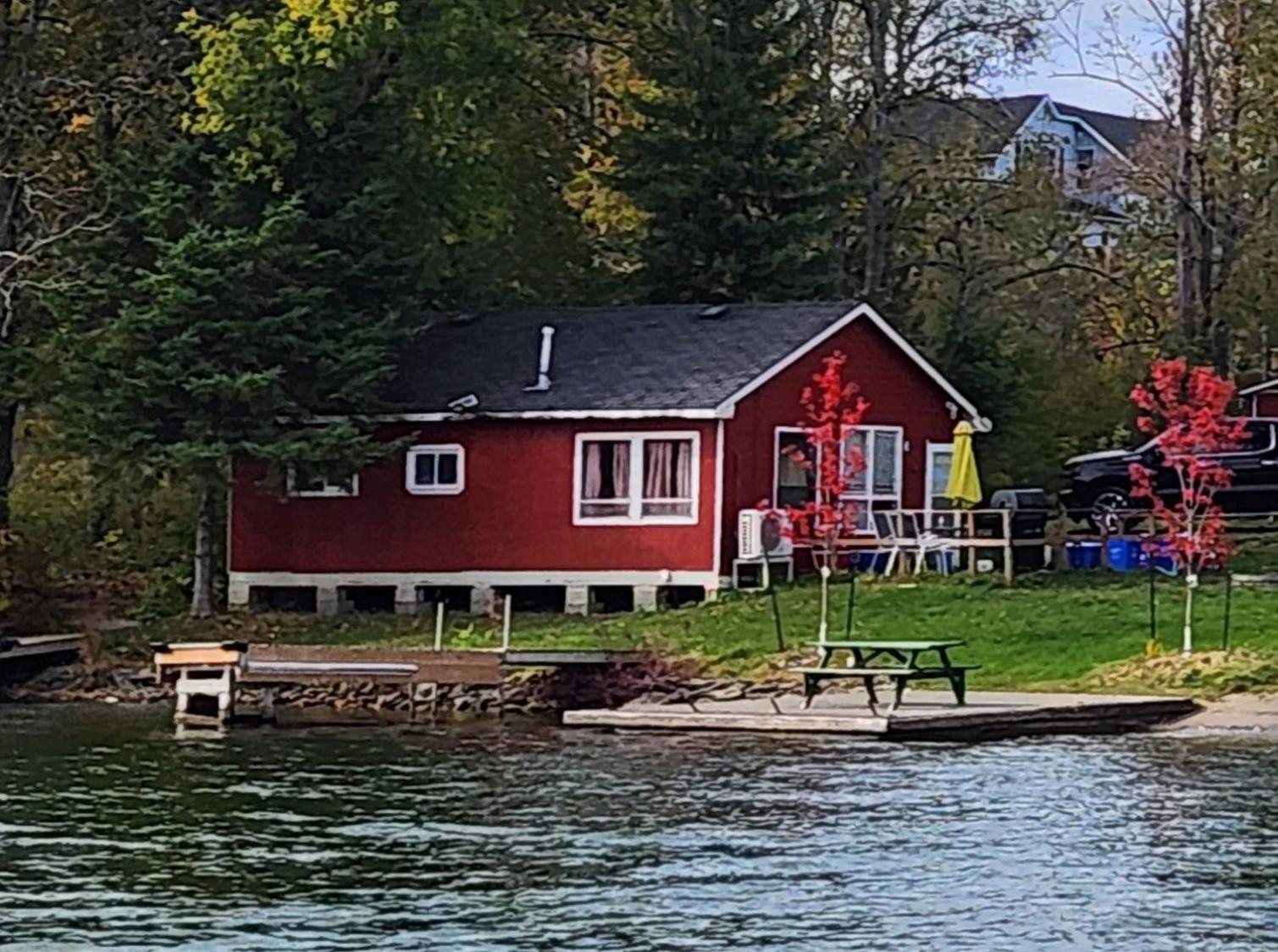 Trent River Cottages Hastings Экстерьер фото